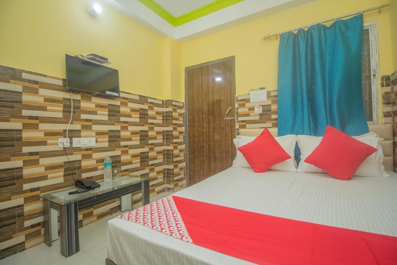 Oyo 30073 Triveni Lodge Siliguri Exterior photo