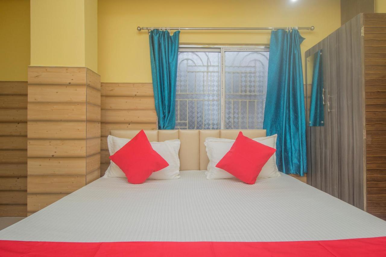 Oyo 30073 Triveni Lodge Siliguri Exterior photo