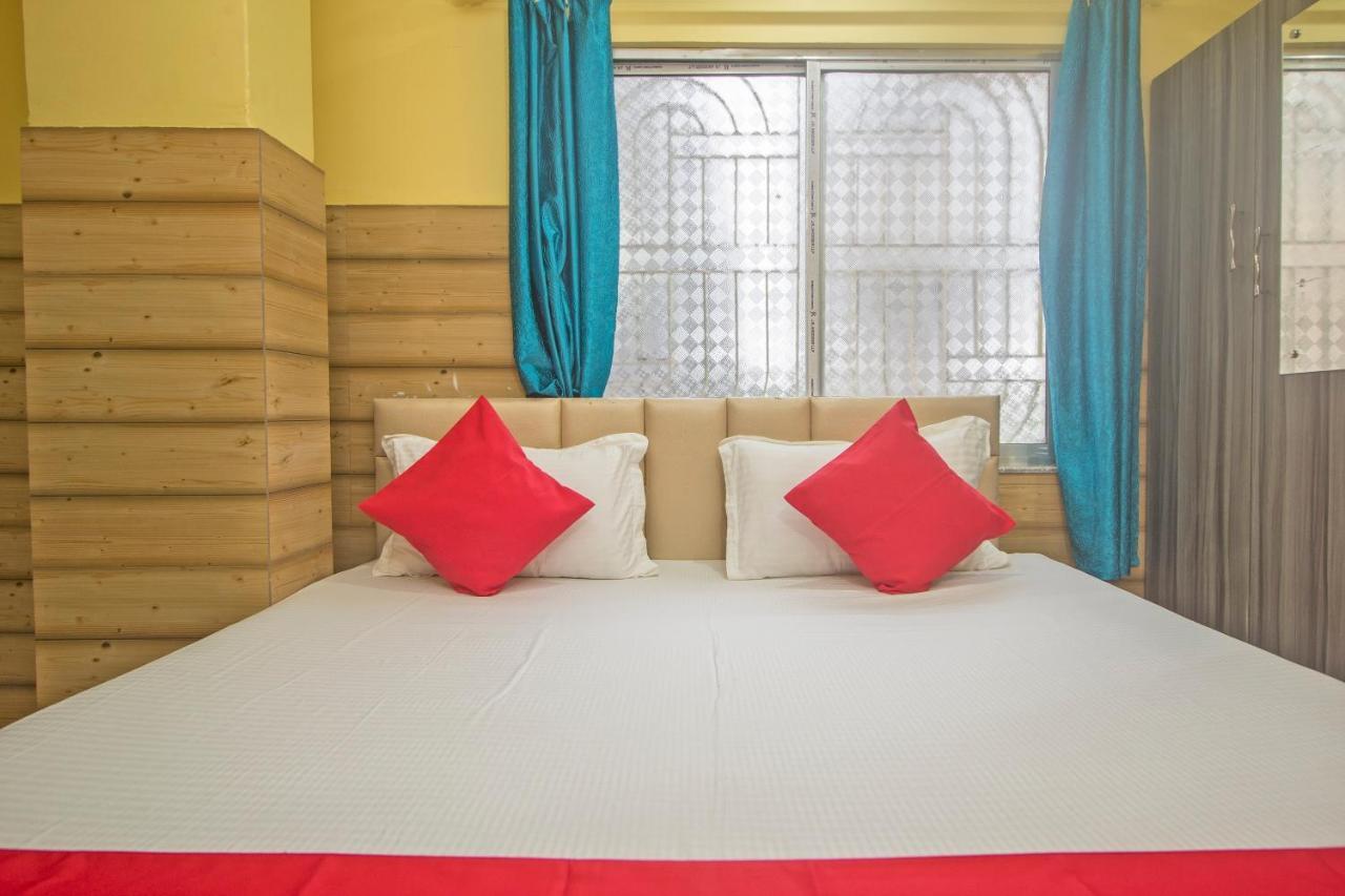 Oyo 30073 Triveni Lodge Siliguri Exterior photo